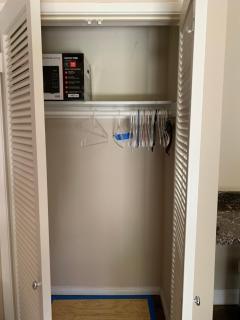 Garden View Cozy Studio unit WIFI single bed, kitchenette full Bathroom very private - 4