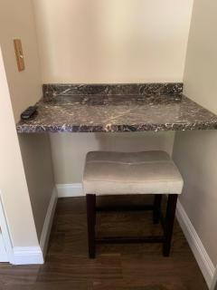 Garden View Cozy Studio unit WIFI single bed, kitchenette full Bathroom very private - 3