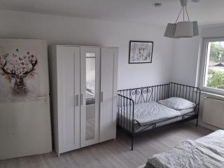Gemütliche Ferienwohnung in Karlsruhe - Karlsruhe - 2