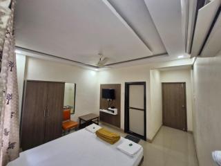 Sai Paradise lodging and Boarding - 1