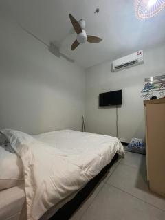 Neu Suite small studio with own private bathroom free wifi Deposit RM200 - 6