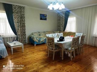 A two-storey cozy house with a pool - Baku - 2
