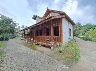 Romadhoni Homestay - 1