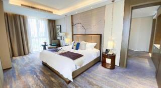 Qingdao Hualan Hotel - 1