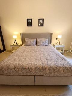 King ensuite bedroom Madinat qaboos - Masqat - 4
