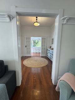 Jetty Beach House - 9