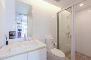 Quite Grove Hotel - 4