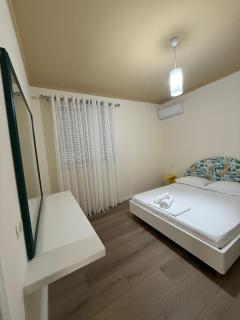 Sarandë TopView Apartment Portside - 4