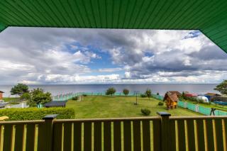 Raja Lake House - 9
