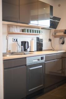 Comfortable & central 3-room-apartment in Hannover l Self-Check-in I Parking, Elevator & Balkony - Hannover - 4