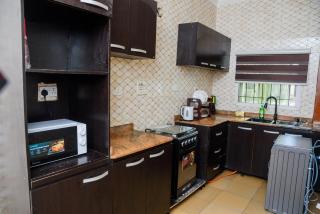 VistaStay Lekki - 3