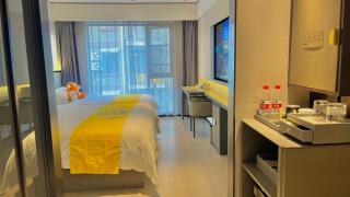 Gongxili - Xige Hotel ---8mins walk from Tonghuimen metro station, near Tianfu square, close by culture park and Sichuan opera house, English speaking service,speaking service, local tours - 7
