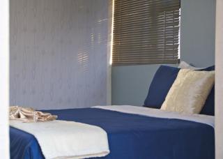 Urban Retreat - Room with Private Entrance - 1