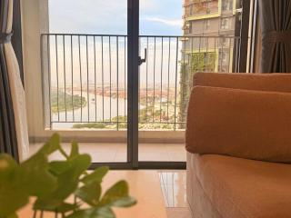 Relaxing and Security 2-Bedroom Apt at Masteri An Phu - 9
