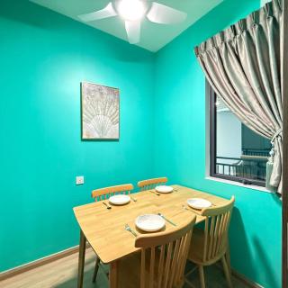 Regalia Park 2B1R 6pax Condo Forest City - 4