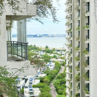 Regalia Park 2B1R 6pax Condo Forest City - 2