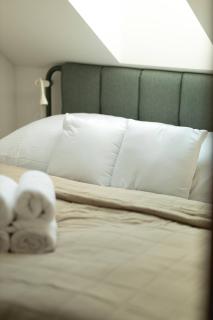 Prostorný podkrovní apartmán s výhledem - 3
