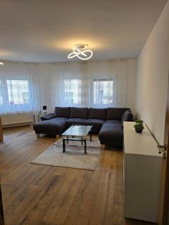 Moderne großzügige Wohnung zu vermieten - 6