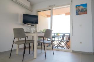 Joli T2 lumineux-vue mer-clim-wifi-parking - 5