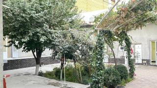Adashboy Palace Family Guest House - 1