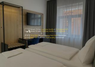 HI Grand City Hotel - 8