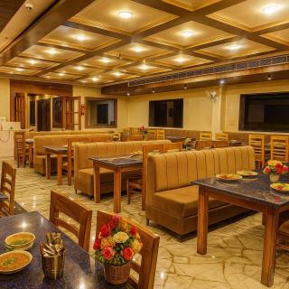 Hotel Grand Lucent - 1