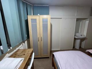 Budget Stay In Luton 02 04 - 2