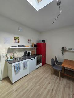 ruhiges Apartment mit guter Anbindung - 1