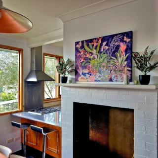 Jerrinja - Absolute waterfront with jetty - 5 mins to Hyams Beach - 5