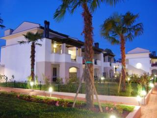 Homely apartment with swimming pool in a village - 4