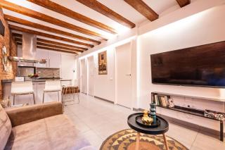 Sweett - Gallery Poble Sec - 1