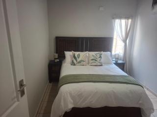 Mountain View Self-Catering Accommodation - Hartbeespoort - 4