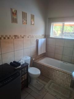 Mountain View Self-Catering Accommodation - 4