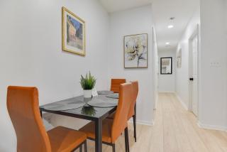 Stylish 2BR Near Union Market & Metro - 1