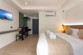 XL PATONG Hotel - 5