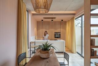 Medieval Knights house GF app with Sea View at the Marina - 8