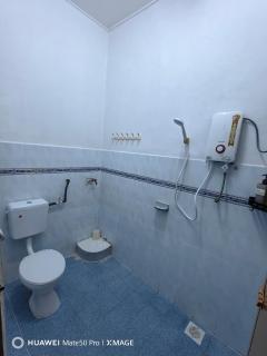 TL Legend Homestay2 - 4 bedroom single story house - 3