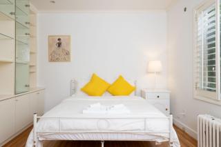 Elegant Spanish Villa with Ocean & Mountain Views - 7