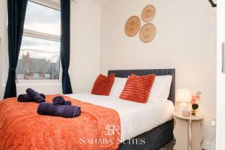 Stylish 5BR Home - Contractors Stay - Sleeps 9 - Parking - 8