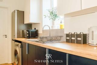 Stylish 5BR Home - Contractors Stay - Sleeps 9 - Parking - 8