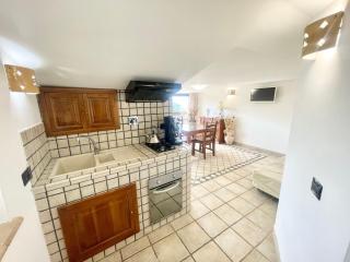 Pool, jacuzzi and events room - Charming villa in Umbria - sleeps 24 - lake view - 7