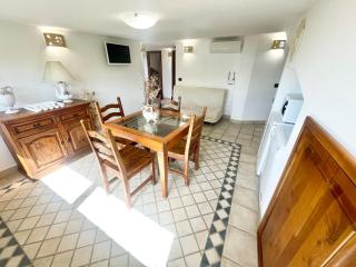 Pool, jacuzzi and events room - Charming villa in Umbria - sleeps 24 - lake view - 5