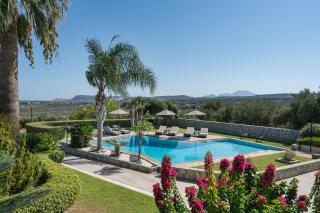 Villa Anna with Private Pool, Play area & BBQ, 5km from the Beach - 2