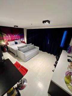 UNU loft Moema: piscina, academia, garagem e + - 2