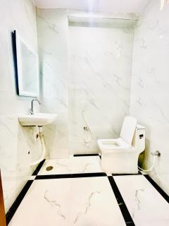 Hotel Eagle Grand Airport Zone - 4