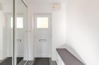 Spacious Riverside View Bungalow - 3