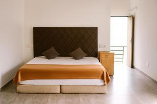 ll EMPYREAN STAY ll KAS ll - Satara - 4