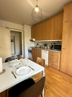 A cozy two bed apartment near the riverside - 2