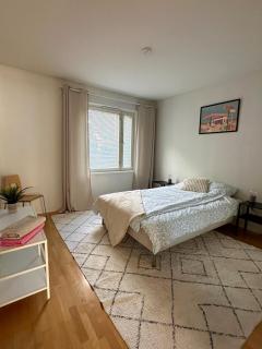 A cozy two bed apartment near the riverside - 1