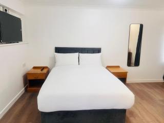 Rivenhall Garden Hotel - 7